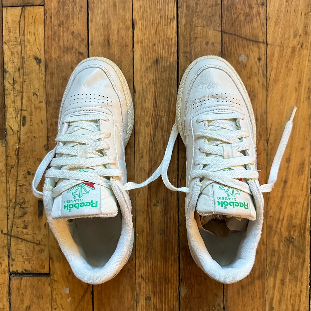 WOMEN’S REEBOK CLUB C VINTAGE SNEAKER SIZE 7